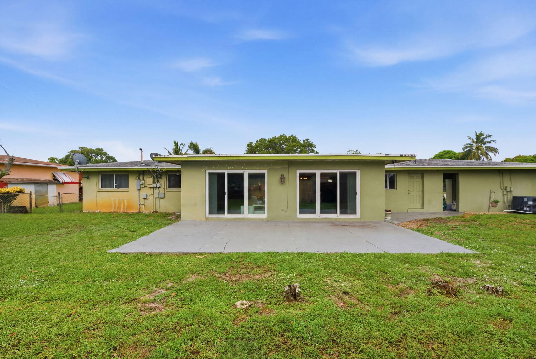1000 WYOMING Avenue, Fort Lauderdale, FL 33312 32
