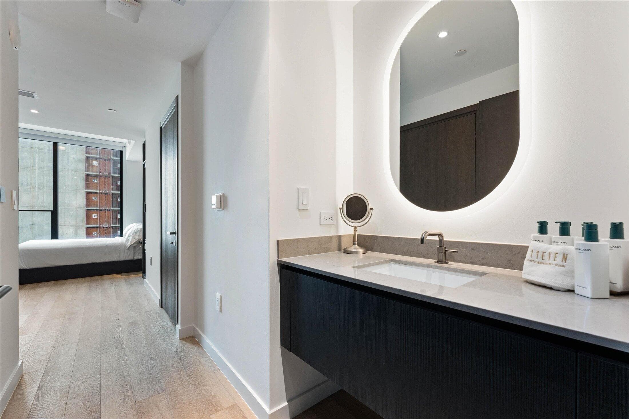 20 NE 11th Street EXPH06A, Miami, FL 33132 10