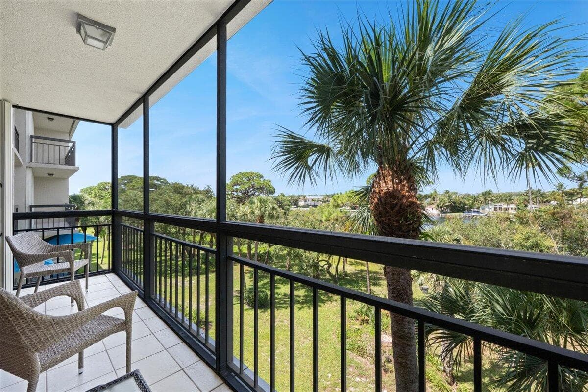 2001 Marina Isle Way 405, Jupiter, FL 33477 12