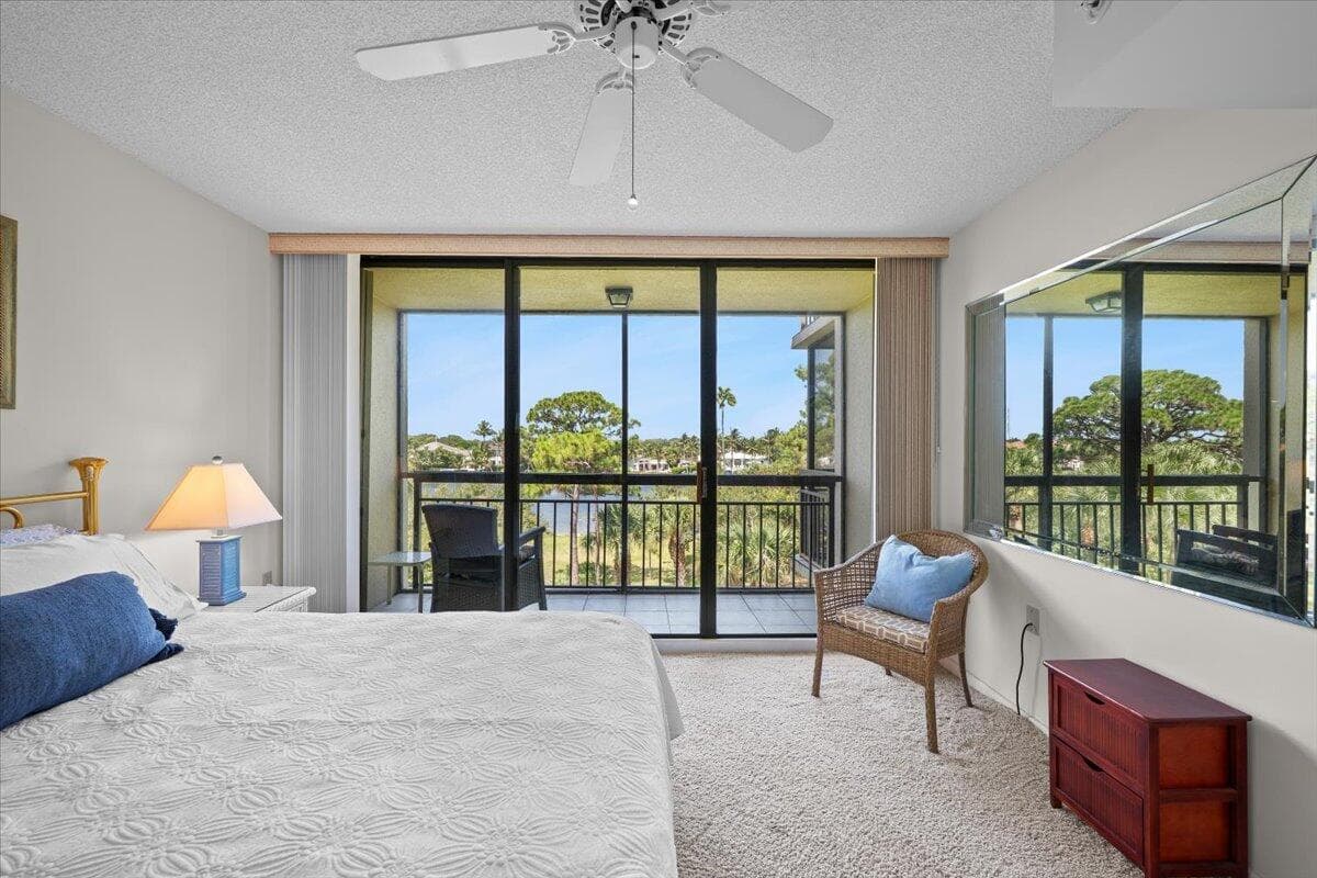 2001 Marina Isle Way 405, Jupiter, FL 33477 15