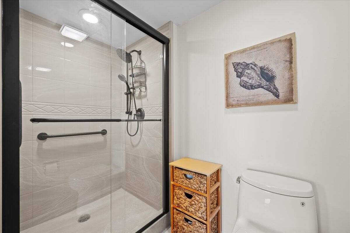 2001 Marina Isle Way 405, Jupiter, FL 33477 20