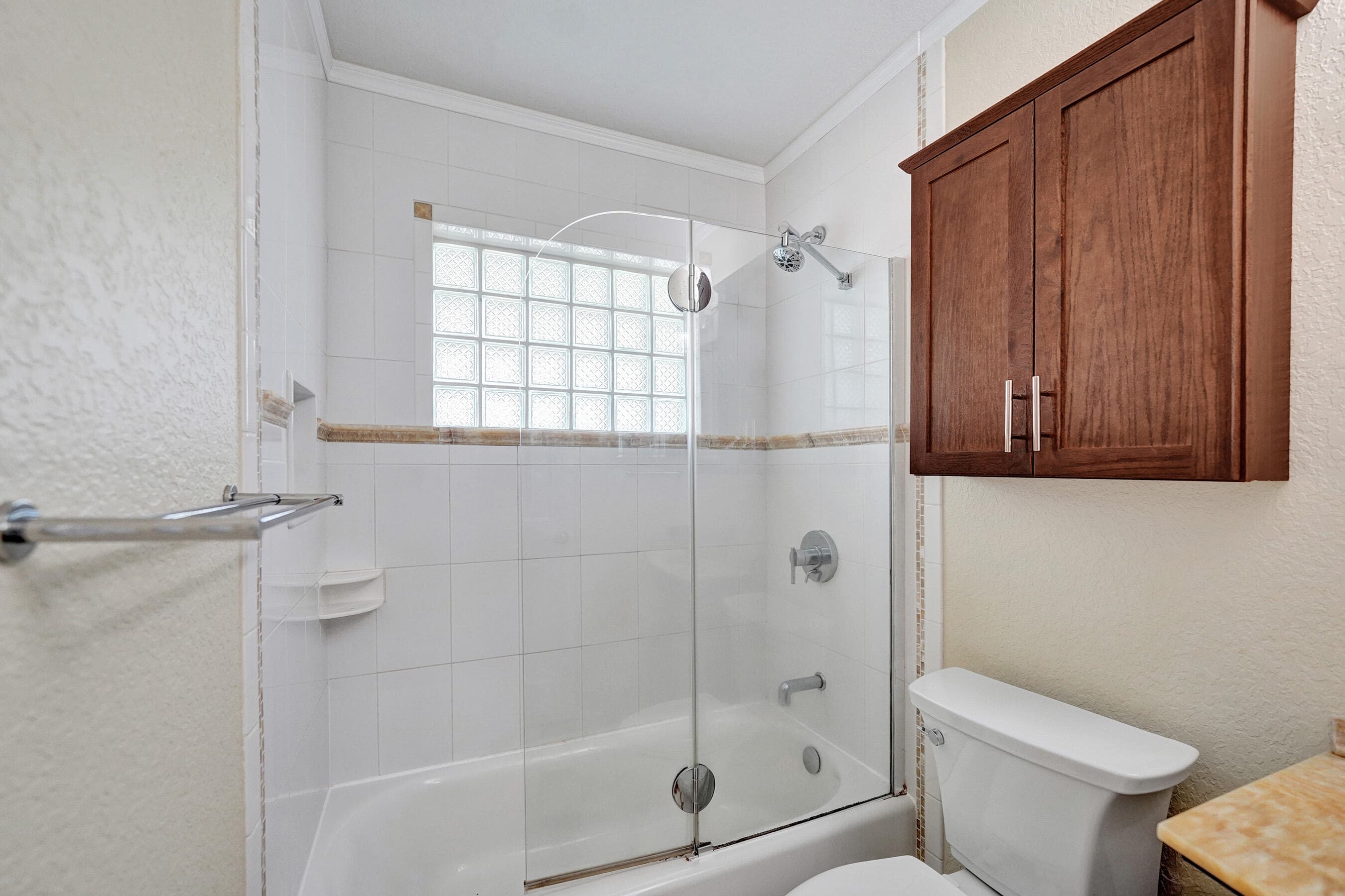 1745 NE 36TH Street, Oakland Park, FL 33334 35