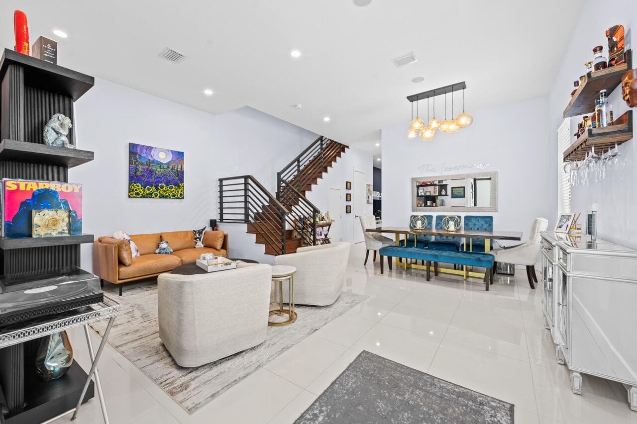 3090 SW 17th Street, Miami, FL 33145 5