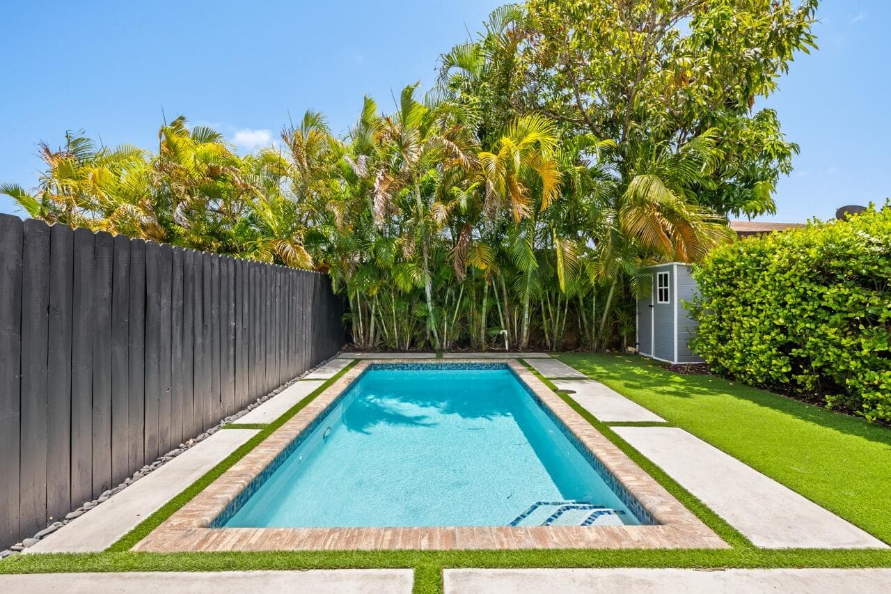 3090 SW 17th Street, Miami, FL 33145 14
