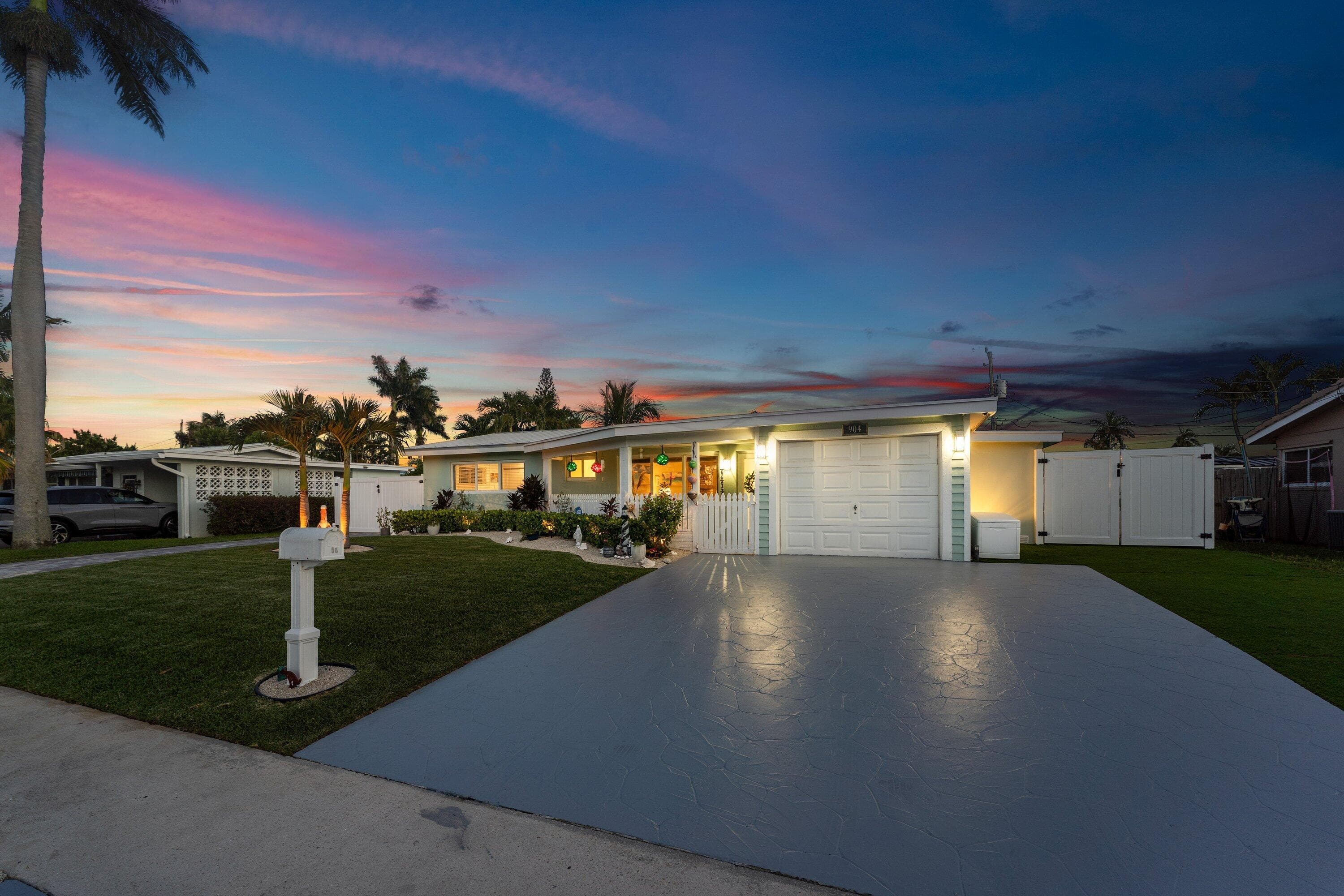 904 SE 15th Court, Deerfield Beach, FL 33441 11