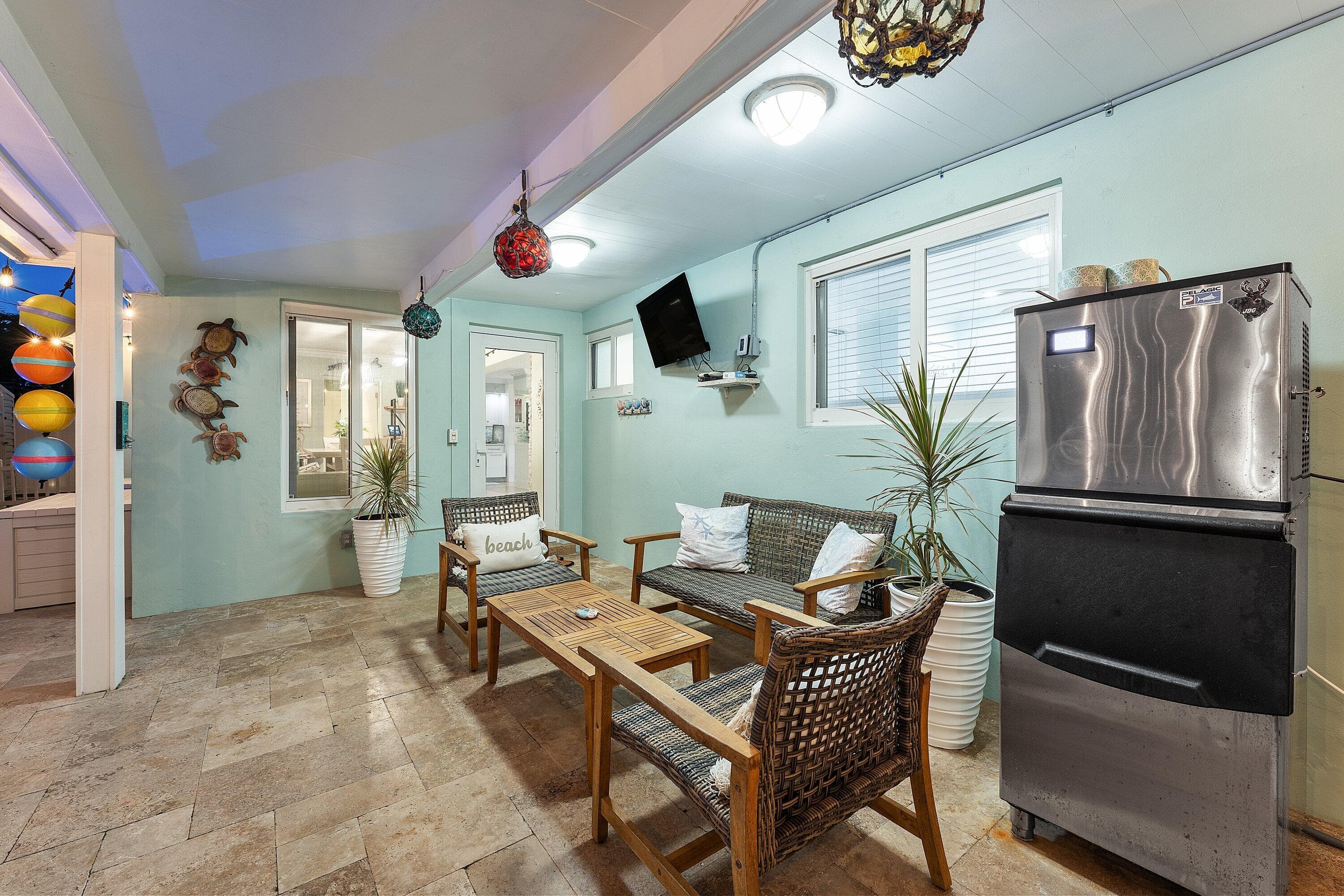 904 SE 15th Court, Deerfield Beach, FL 33441 8