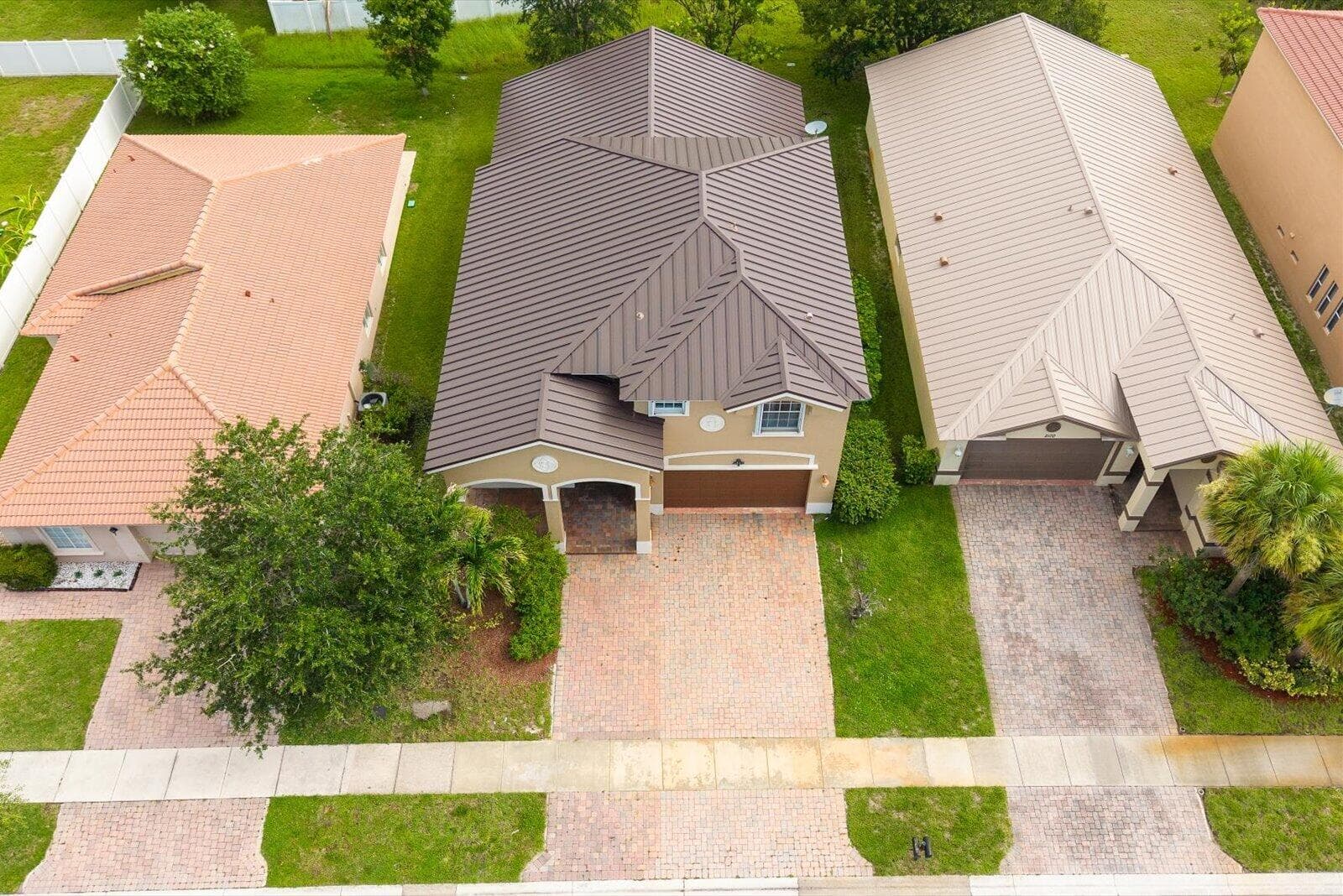 2166 SW NEWPORT ISLES Boulevard, Port St. Lucie, FL 34953 5