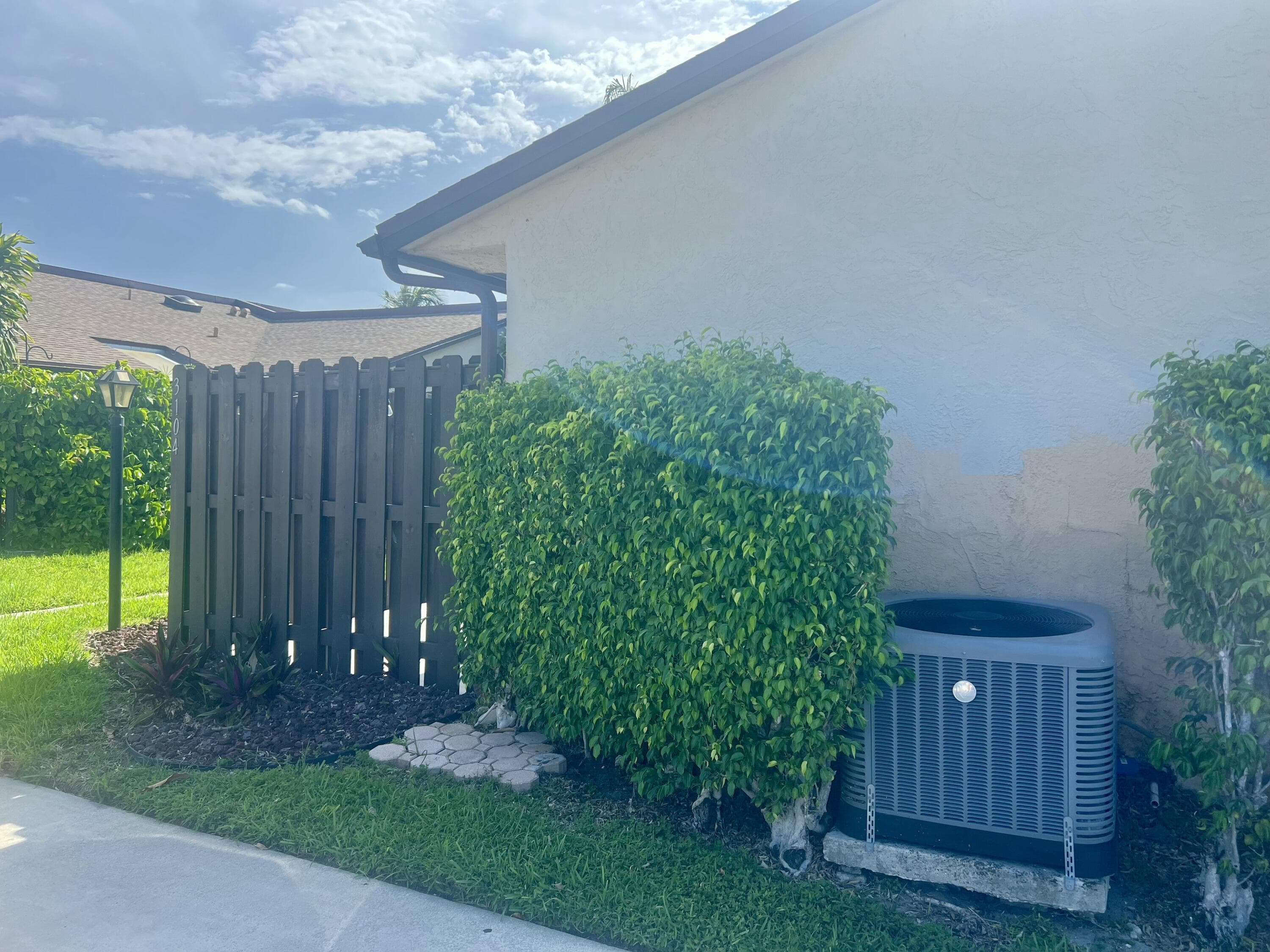 3104 Waterview Circle, Palm Springs, FL 33461 3