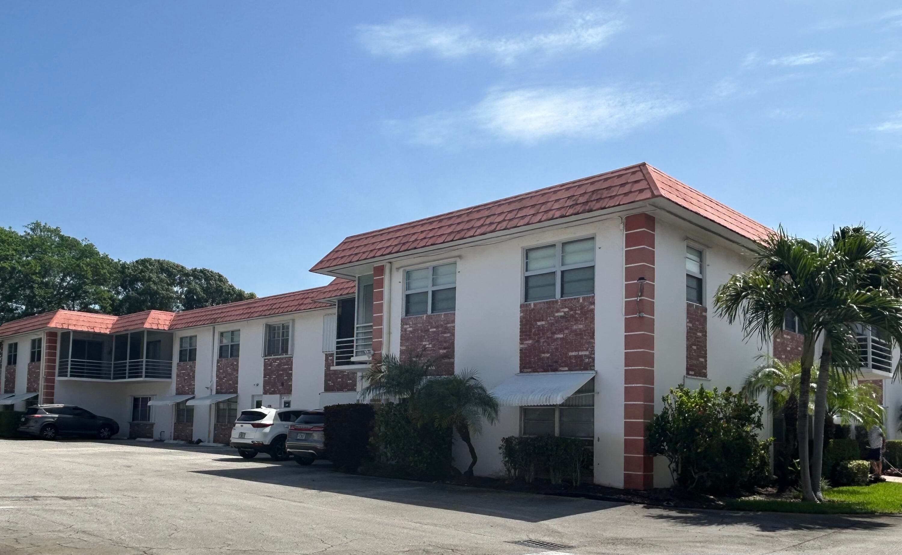 3550 NW 8TH Avenue 312, Pompano Beach, FL 33064