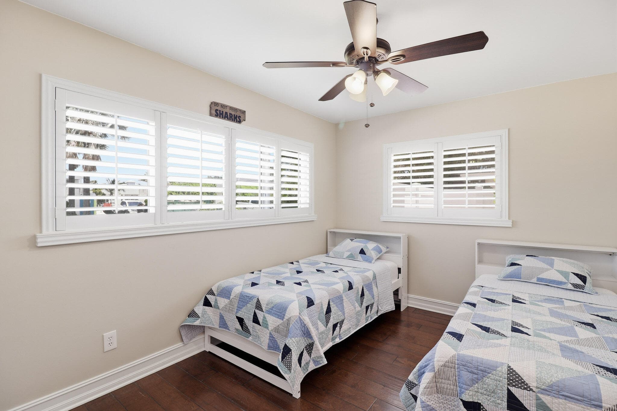 16 LEEWARD Circle, Tequesta, FL 33469 29