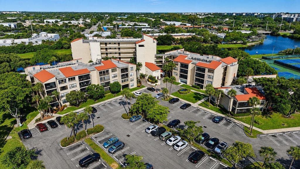 2322 S Cypress Bend Drive 311, Pompano Beach, FL 33069 2