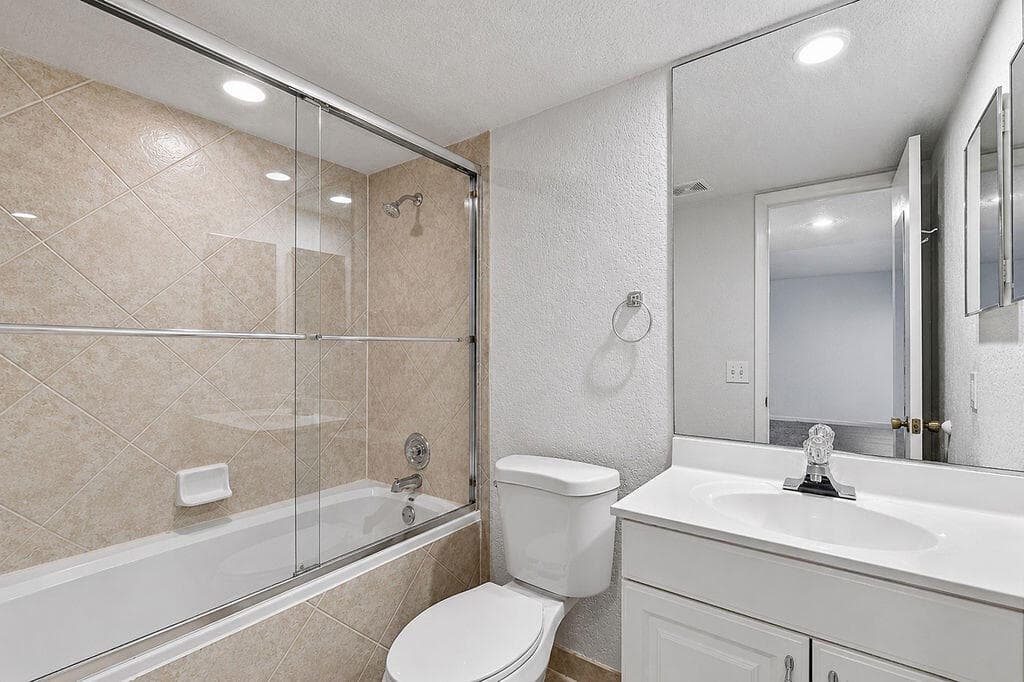 2322 S Cypress Bend Drive 311, Pompano Beach, FL 33069 12