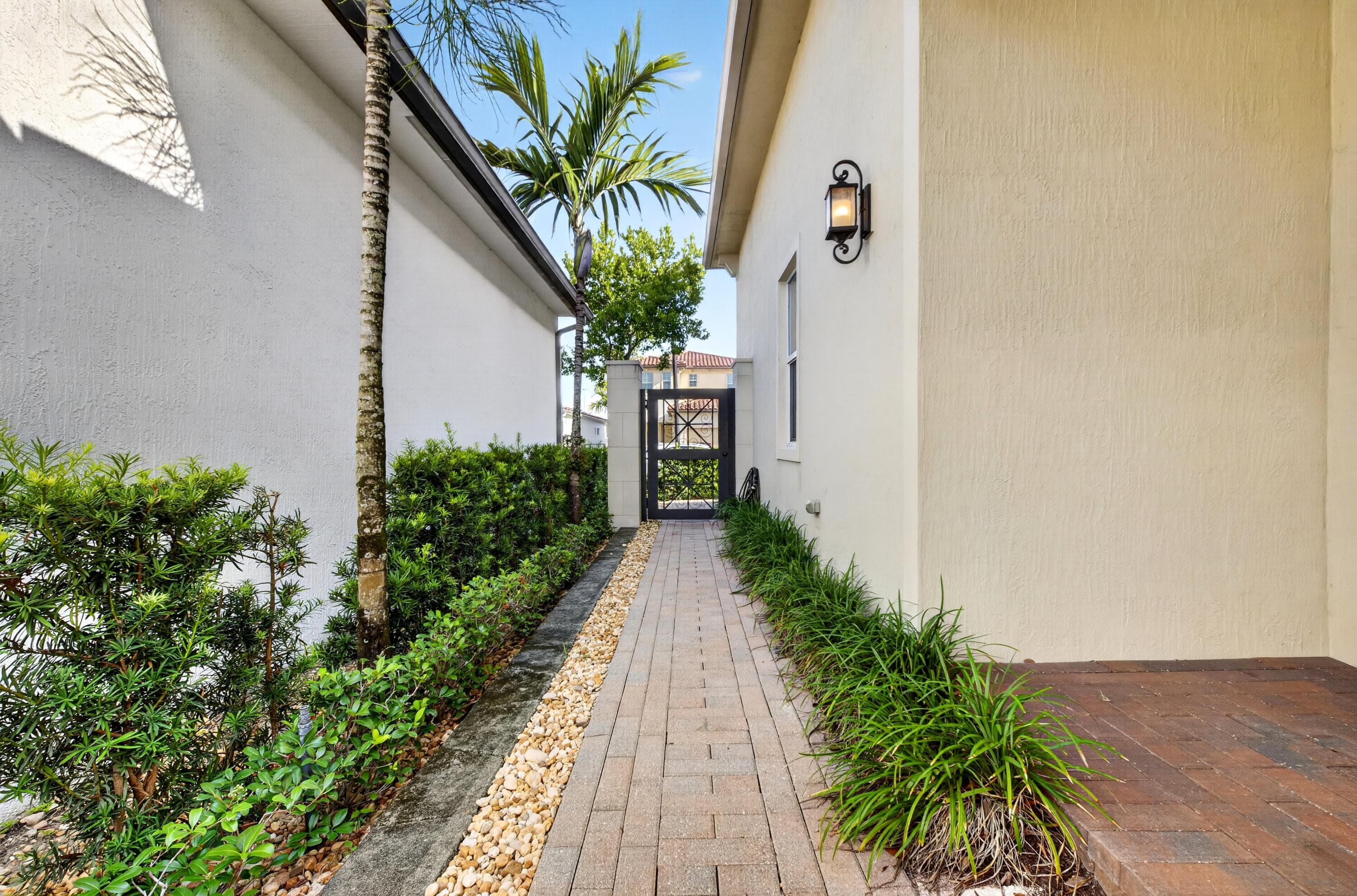 8883 KINGSMOOR Way, Lake Worth, FL 33467 50