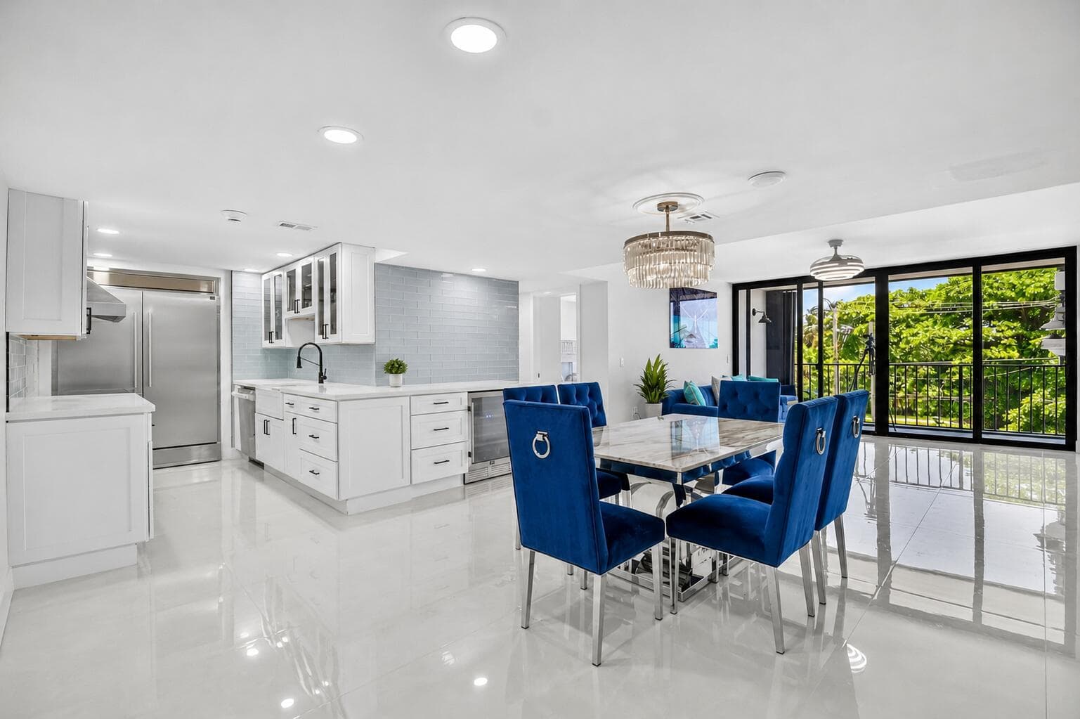 5600 N FLAGLER Drive 207, West Palm Beach, FL 33407 5