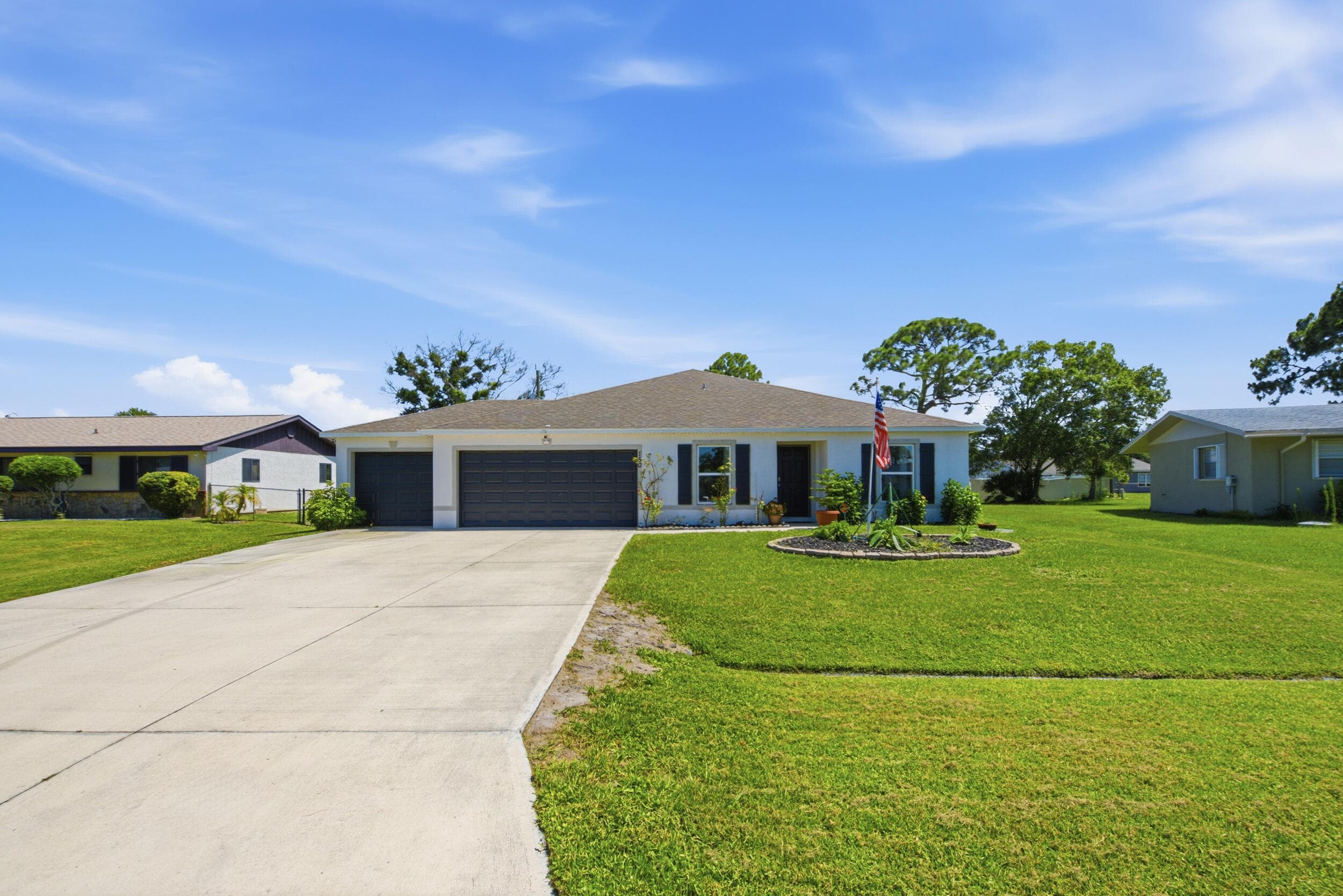 150 SW Lancaster Avenue, Port St. Lucie, FL 34984 2