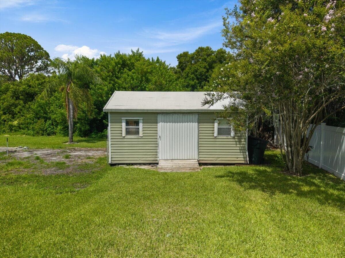 487 Bywood Avenue, Sebastian, FL 32958 32