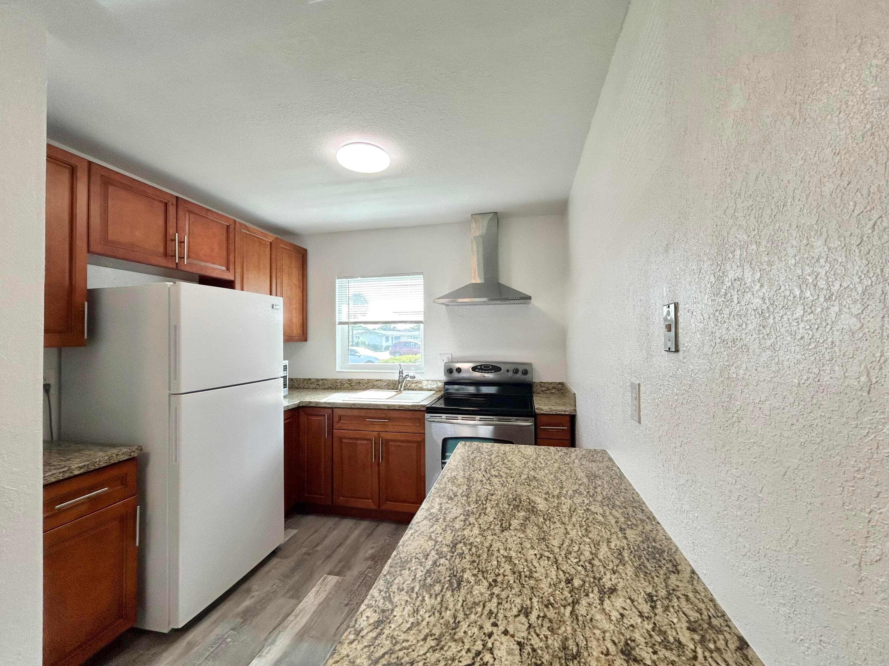 2844 Crosley Drive E C, West Palm Beach, FL 33415 4