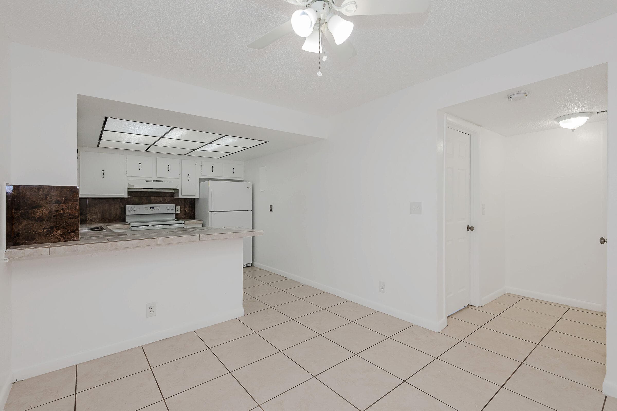 8830 W SAMPLE Road 8, Coral Springs, FL 33065 10