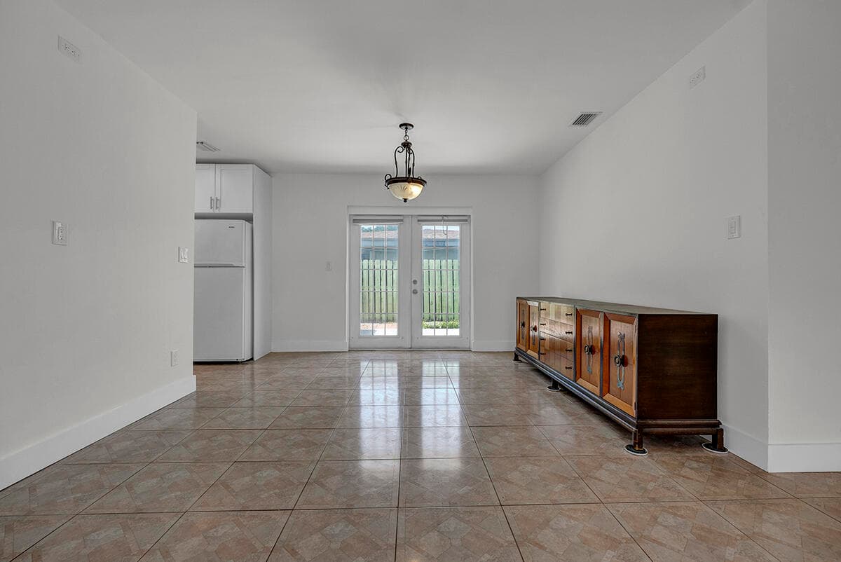 2100 N 57TH Avenue, Hollywood, FL 33021 9