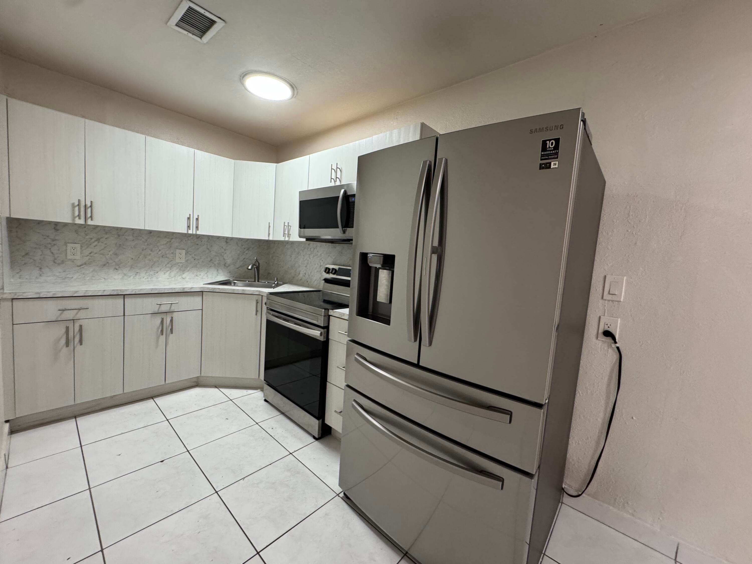 3540 NW 95th Terrace, Miami, FL 33147 12
