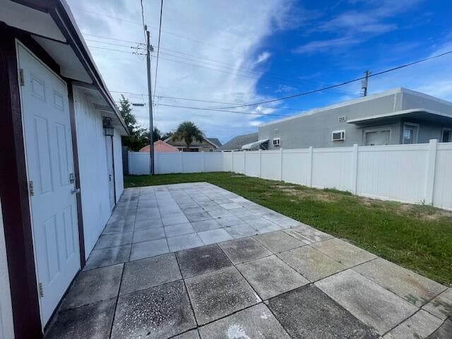 613 54th Street, West Palm Beach, FL 33407 14