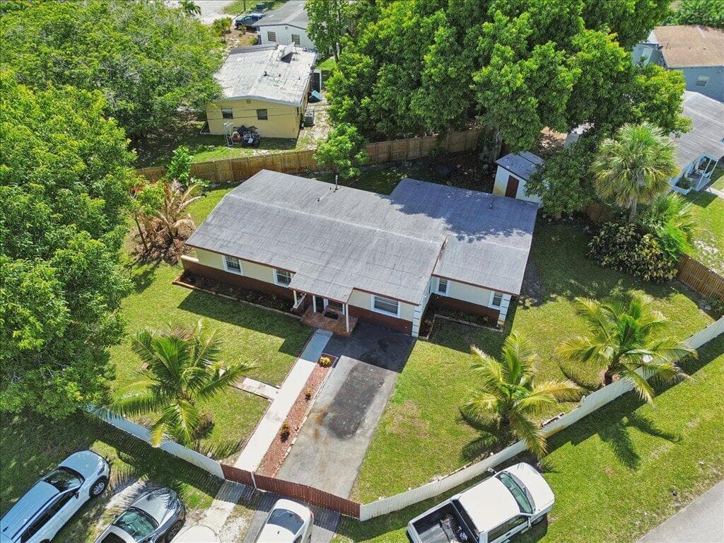 1313 NW 13TH Court, Fort Lauderdale, FL 33311 5