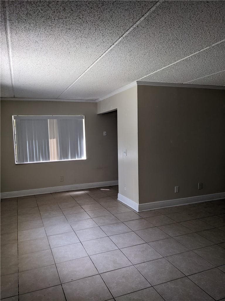401 MEADOWS Circle, Boynton Beach, FL 33436 2