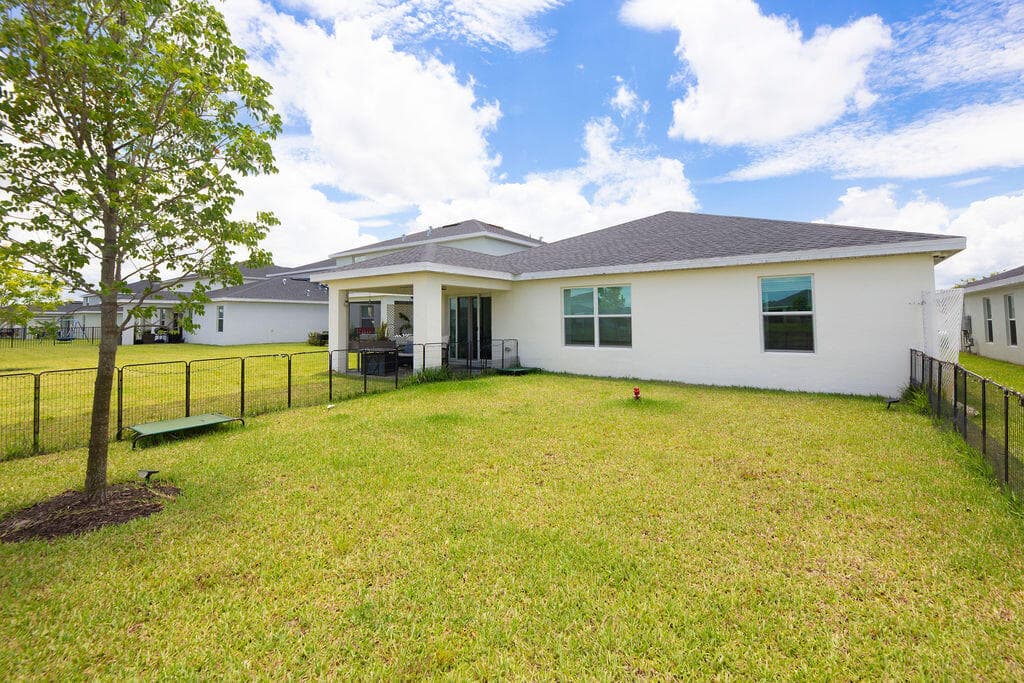 6339 NW WINDWOOD Way, Port St. Lucie, FL 34987 26