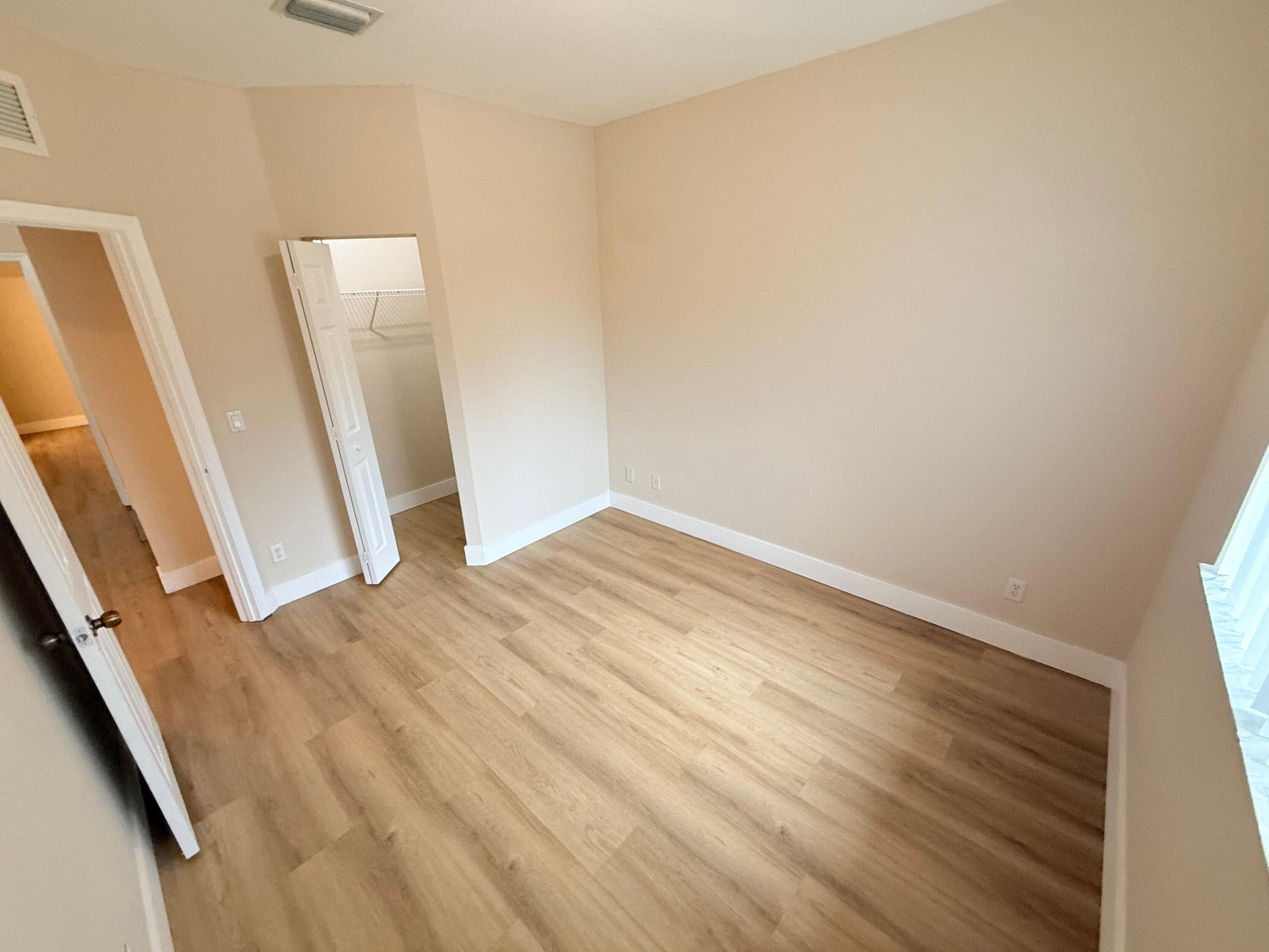 905 N SANTA CATALINA Circle 905, North Lauderdale, FL 33068 17
