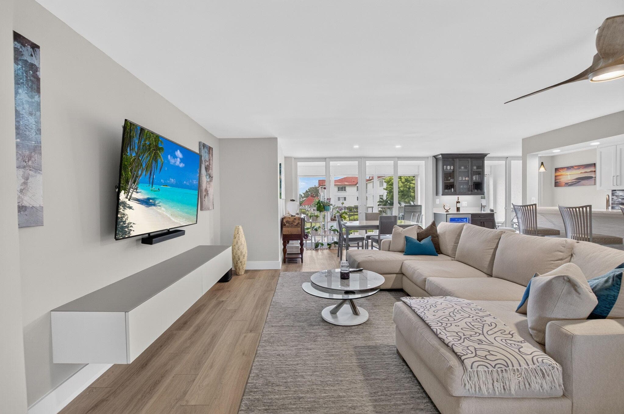 104 HALF MOON Circle D2, Hypoluxo, FL 33462 11