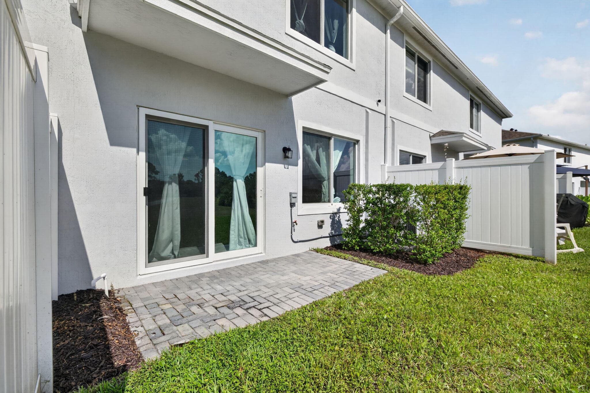 608 NE WATERS EDGE Lane, Port St. Lucie, FL 34983 40