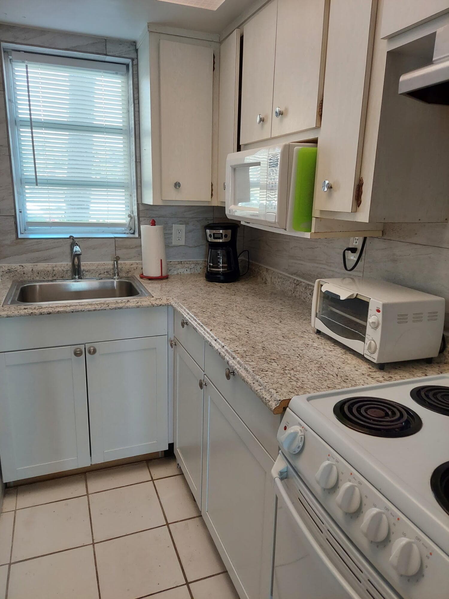 605 N Riverside Drive 12A, Pompano Beach, FL 33062 7