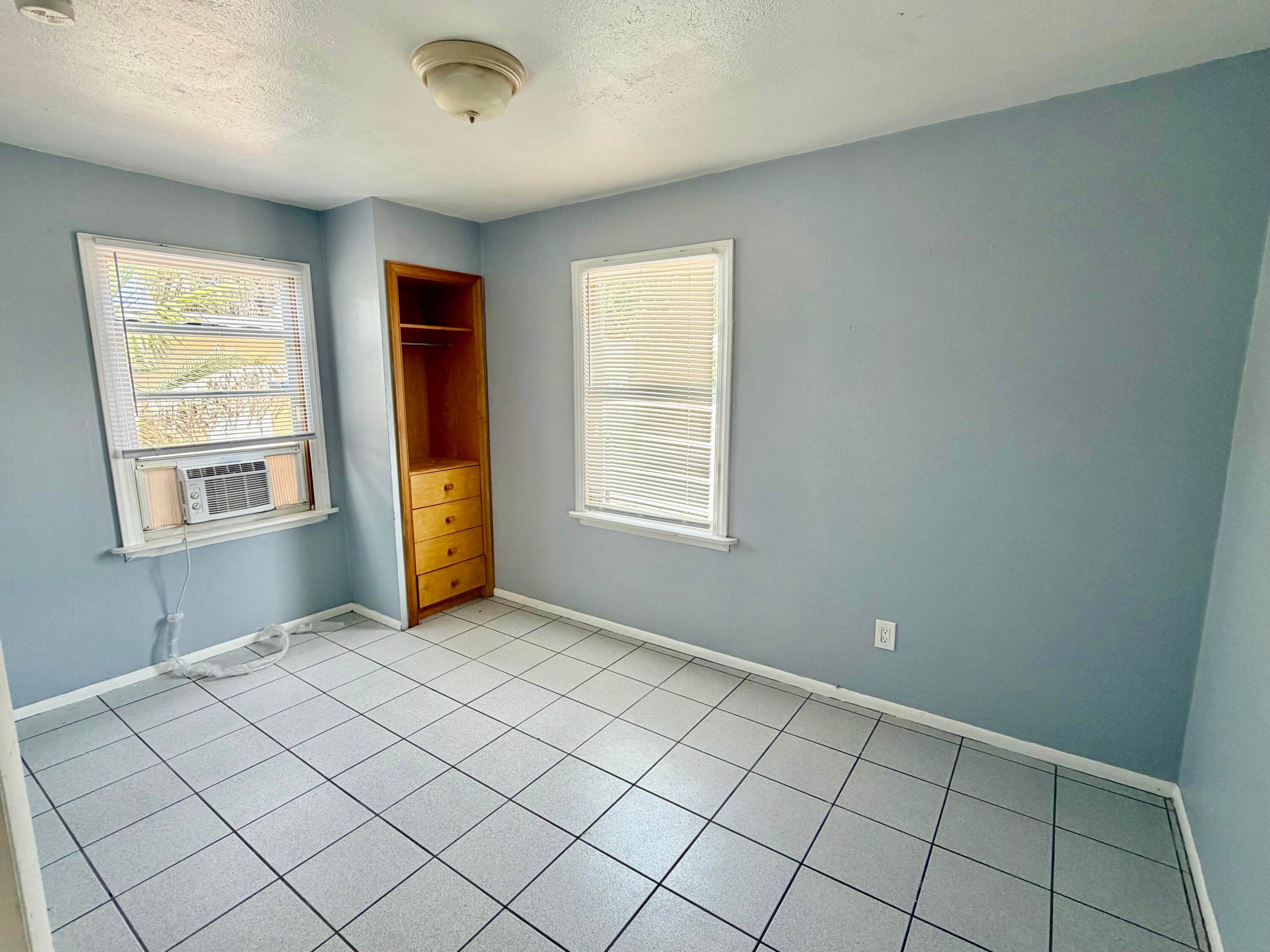 505 Foresteria Drive, Lake Park, FL 33403 12