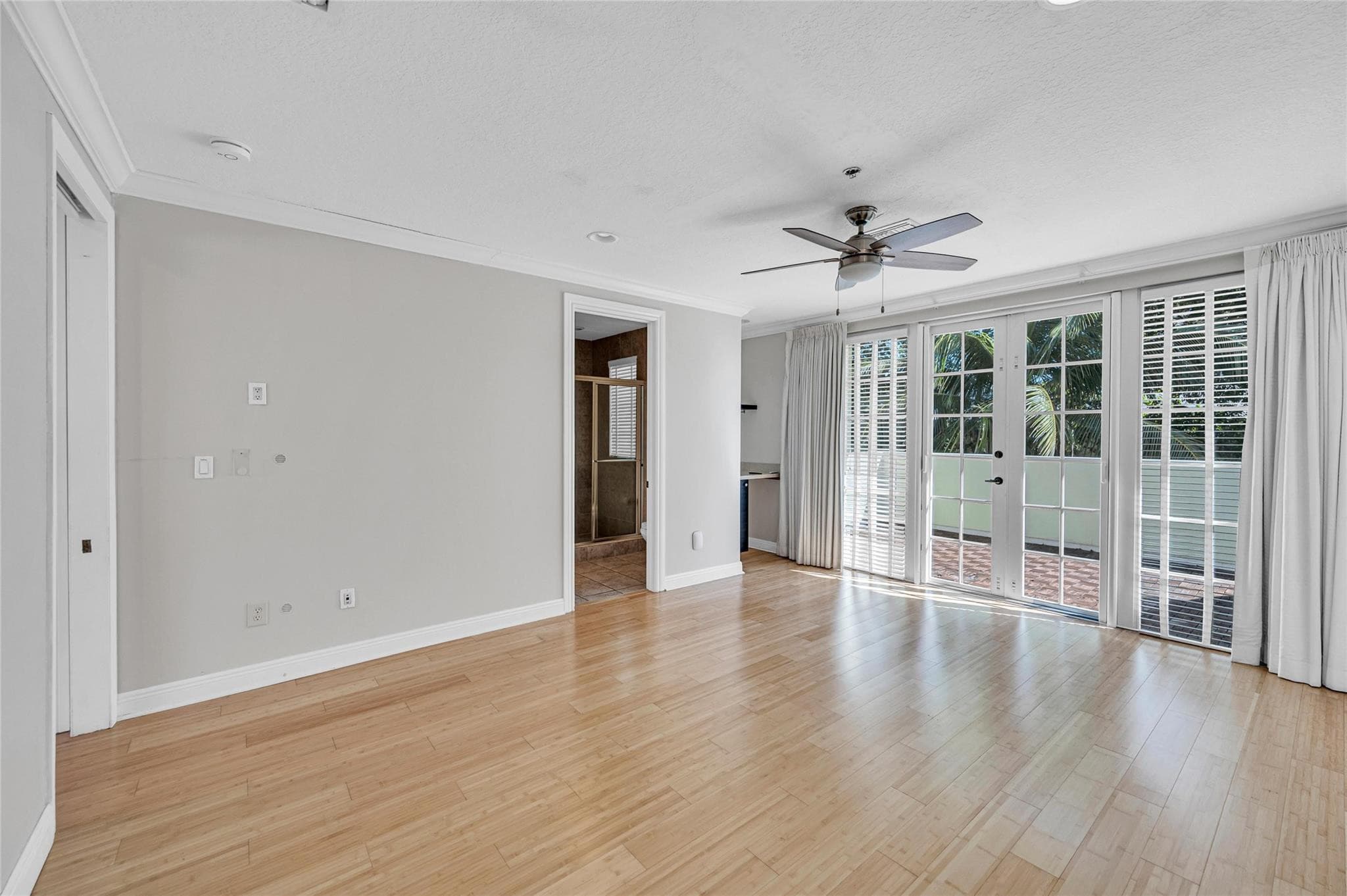 1617 NE 2ND Court, Fort Lauderdale, FL 33301 45