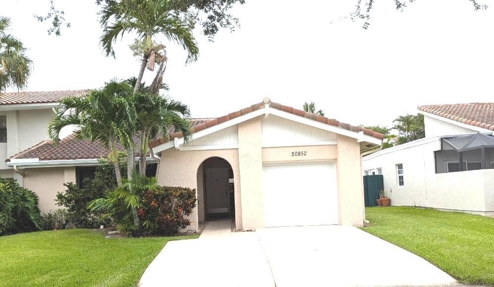 20852 Vía Madeira, Boca Raton, FL 33433 24