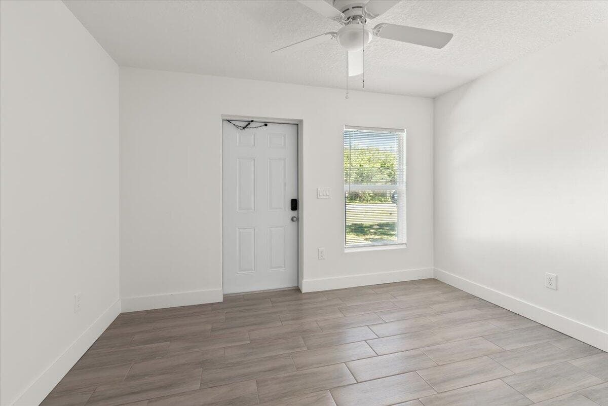 4576 30TH Avenue, Vero Beach, FL 32967 15