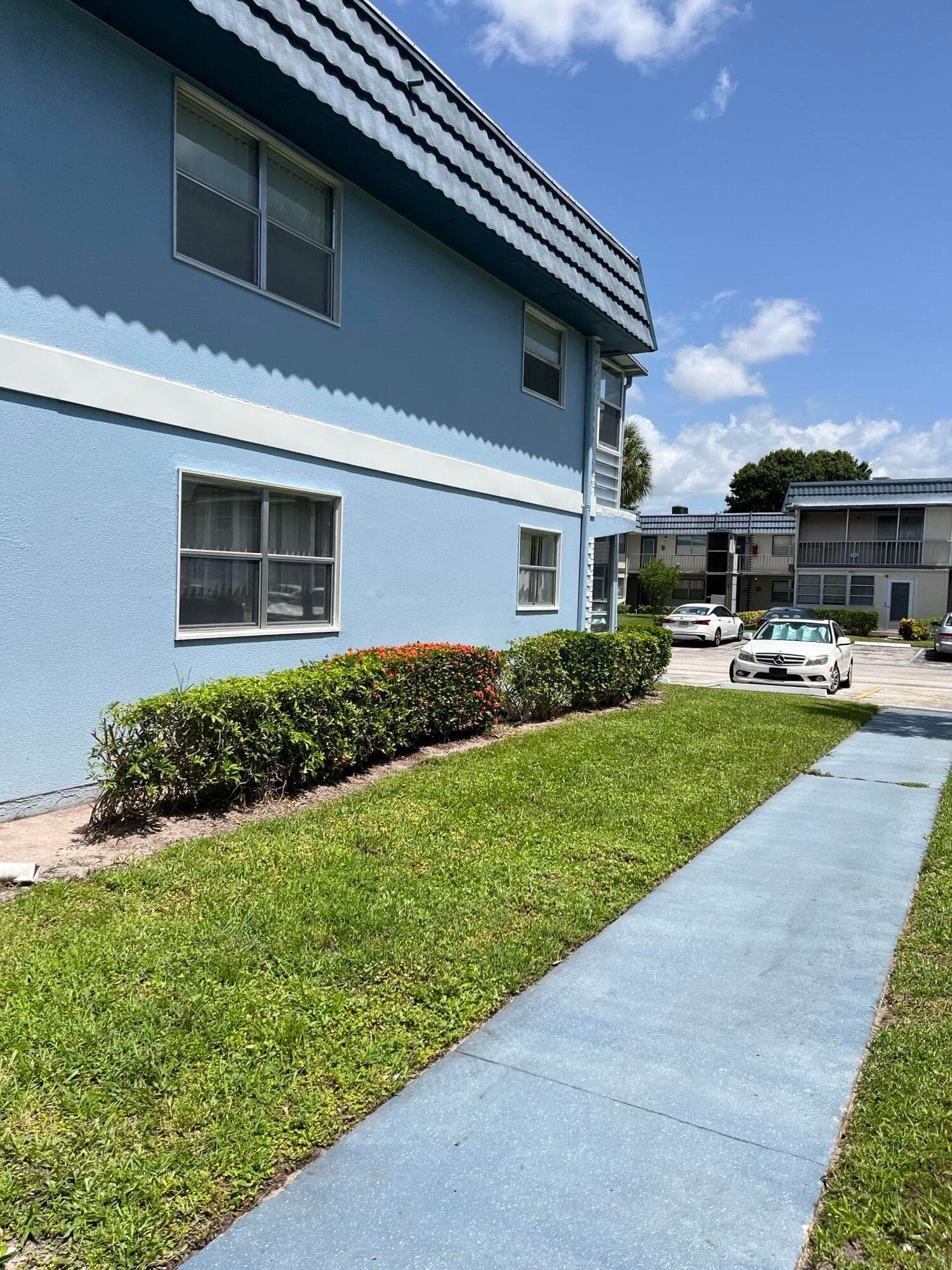 251 F Brittany F, Delray Beach, FL 33446 2