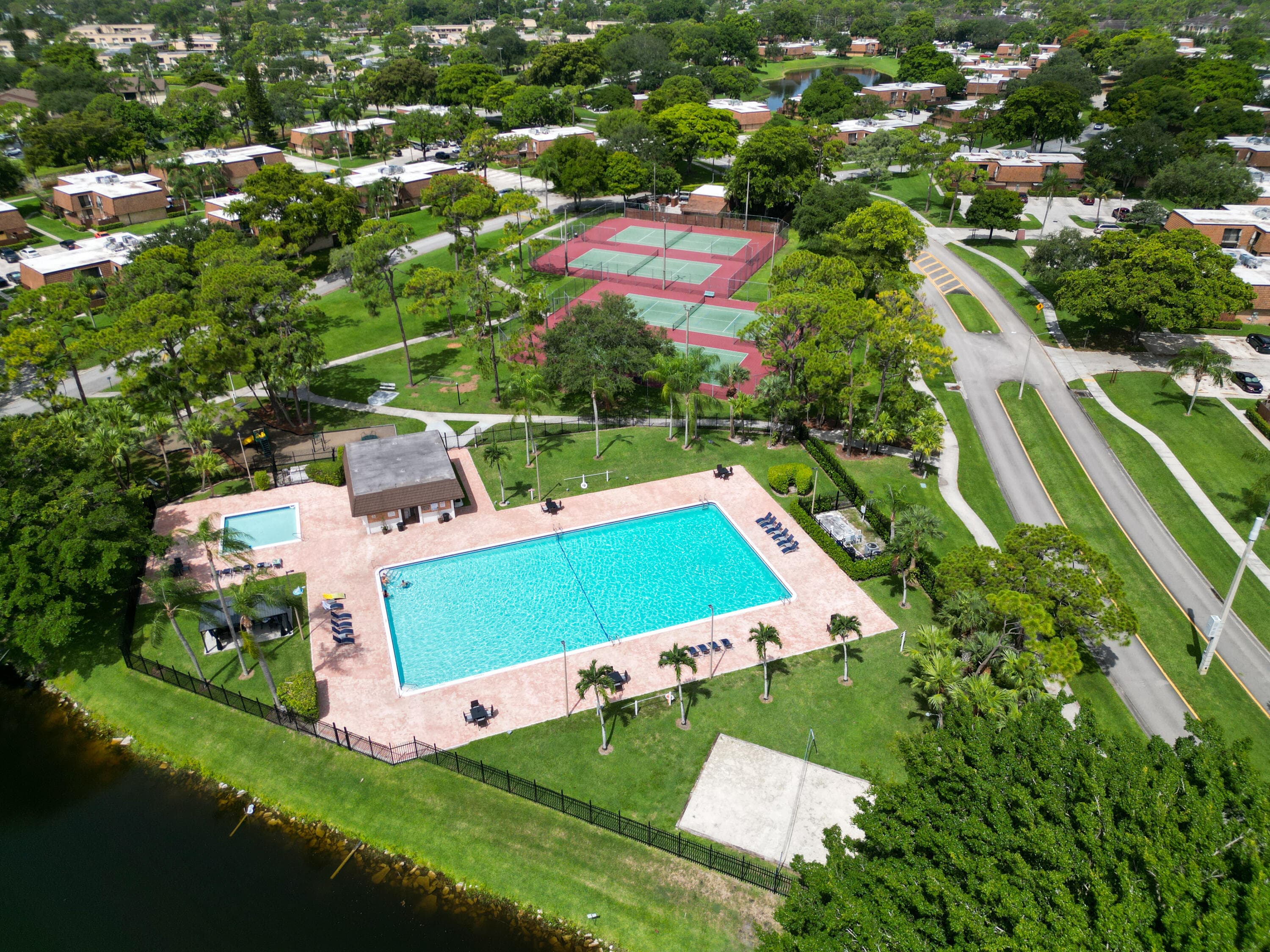 102 1st Lane, Greenacres, FL 33463 48