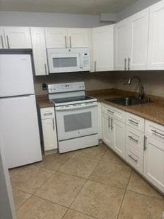 600 VILLAGE GREEN Court 220, Palm Springs, FL 33461