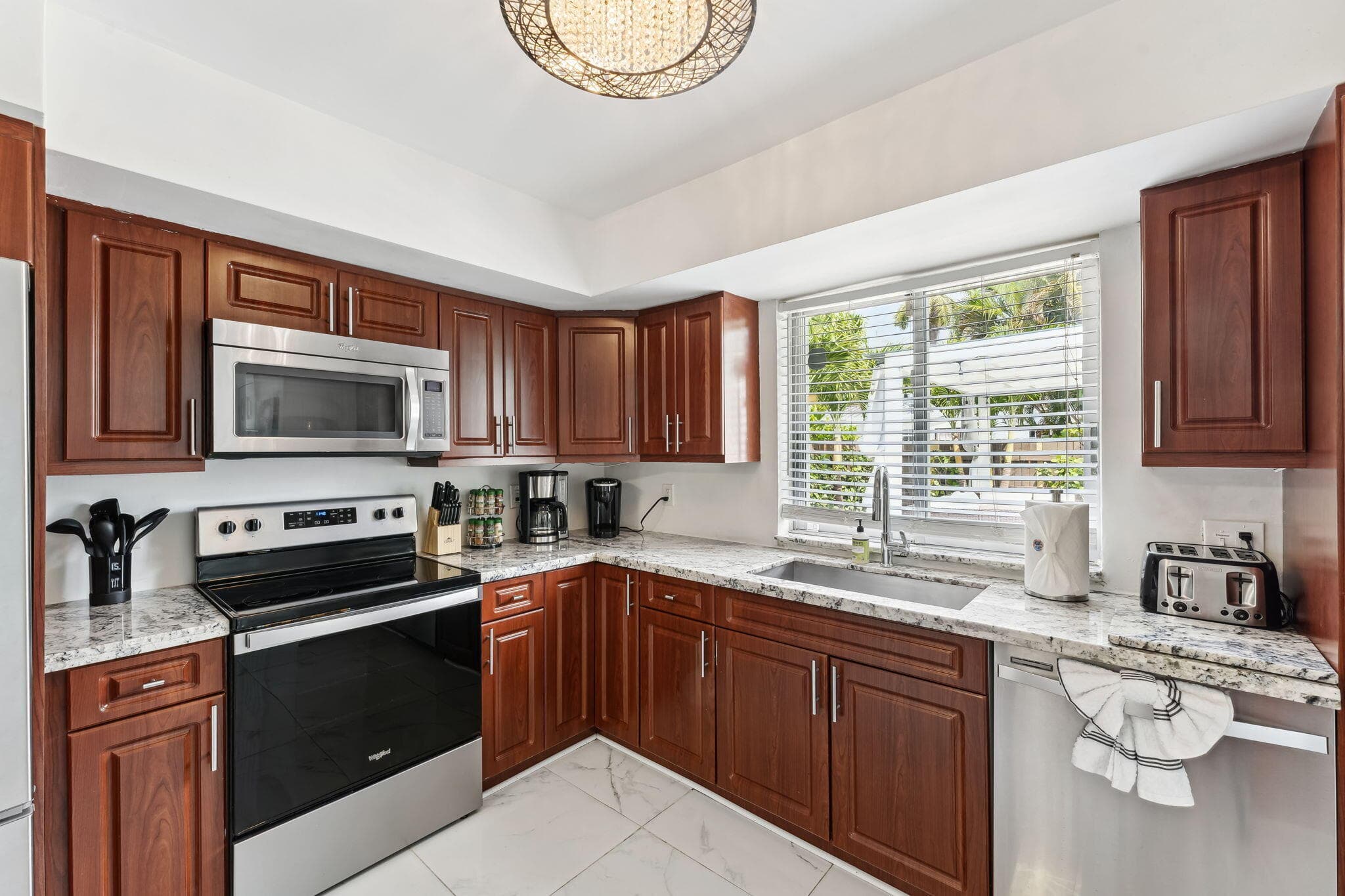 1243 GARFIELD Street, Hollywood, FL 33019 5
