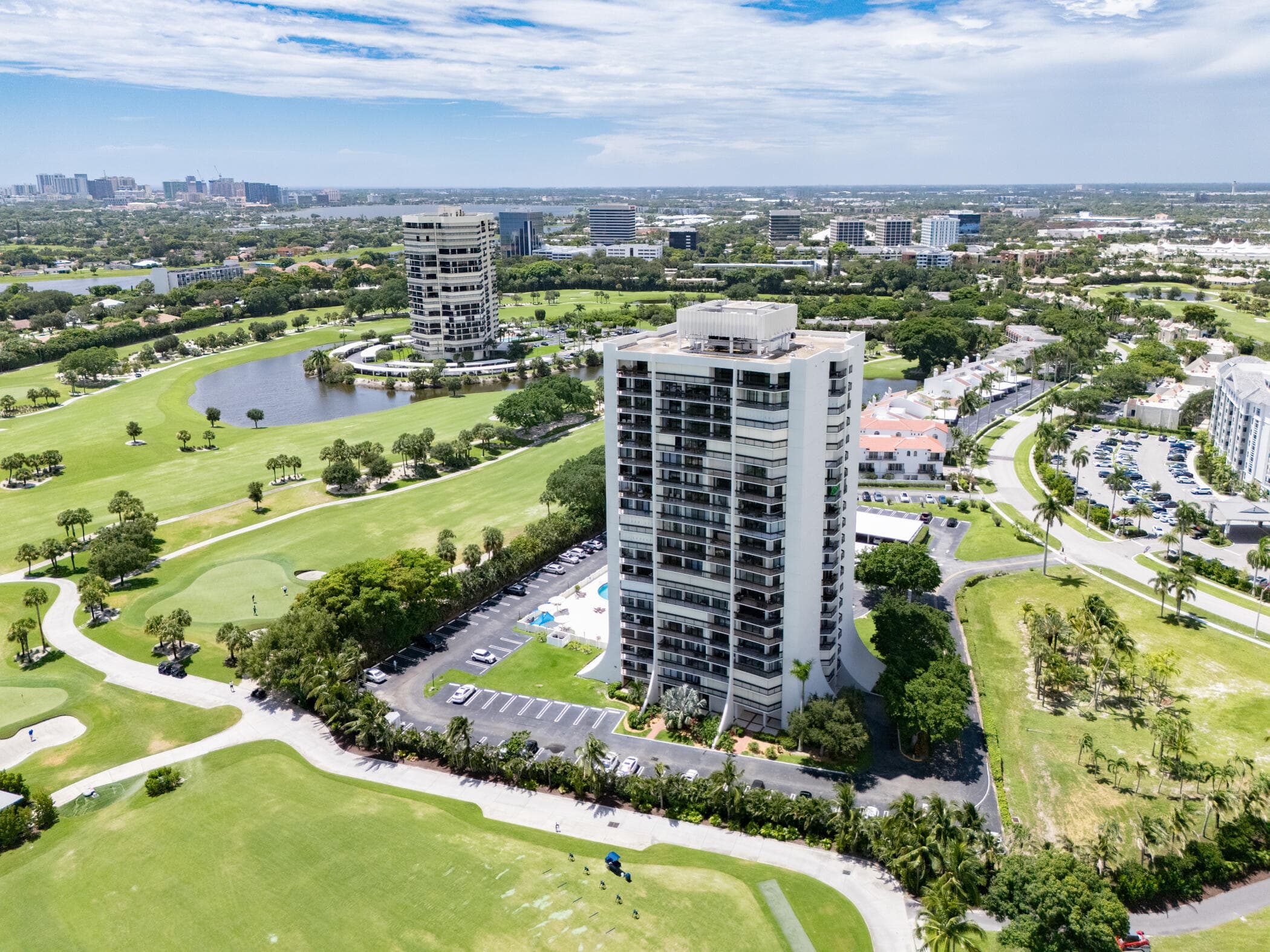 2000 PRESIDENTIAL Way 501, West Palm Beach, FL 33401