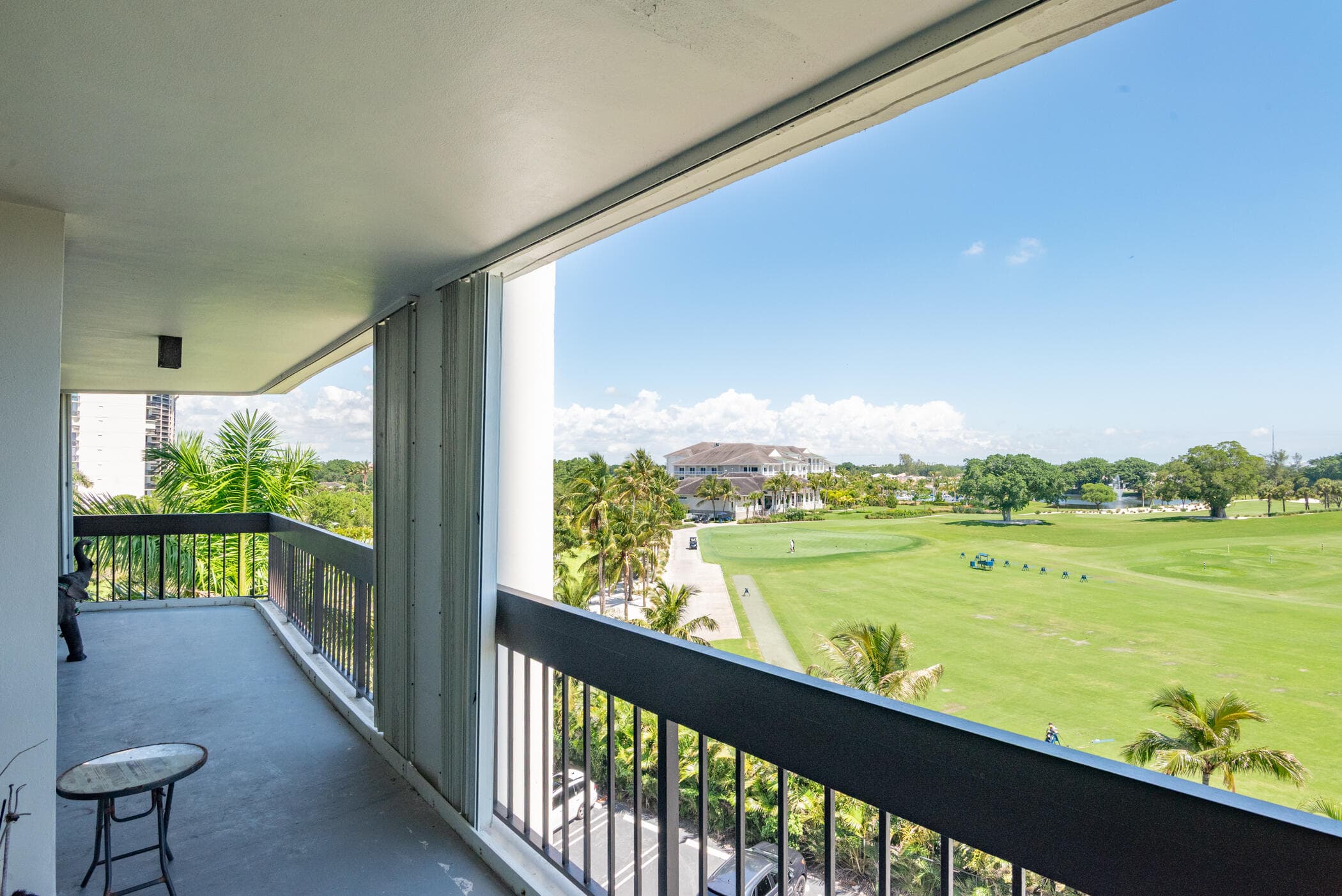 2000 PRESIDENTIAL Way 501, West Palm Beach, FL 33401 29