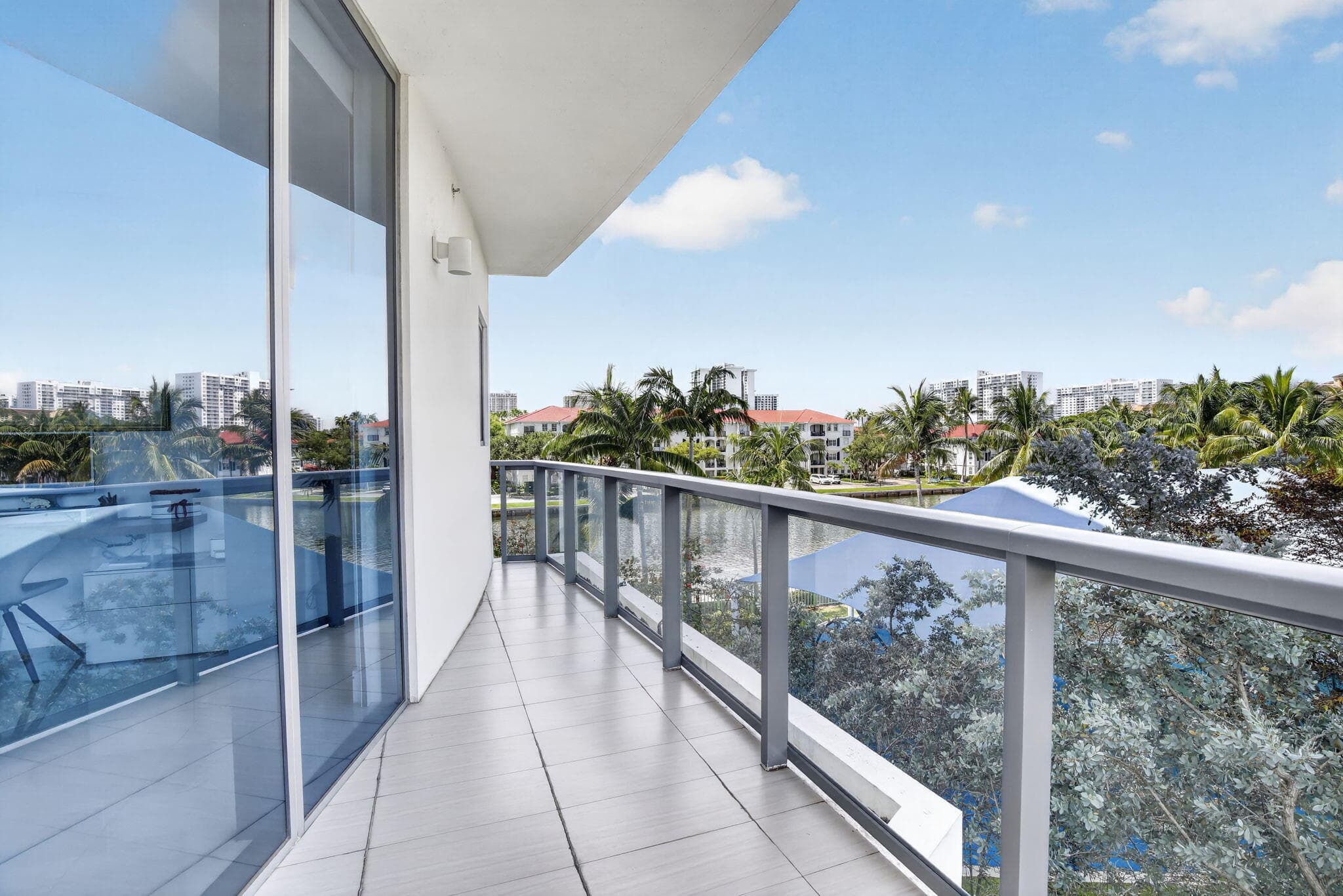3250 NE 188th Street 201, Aventura, FL 33180 42