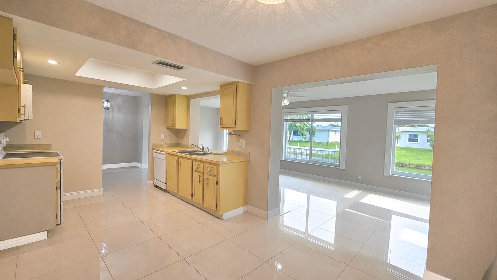 7180 NW 10th Court, Margate, FL 33063 8