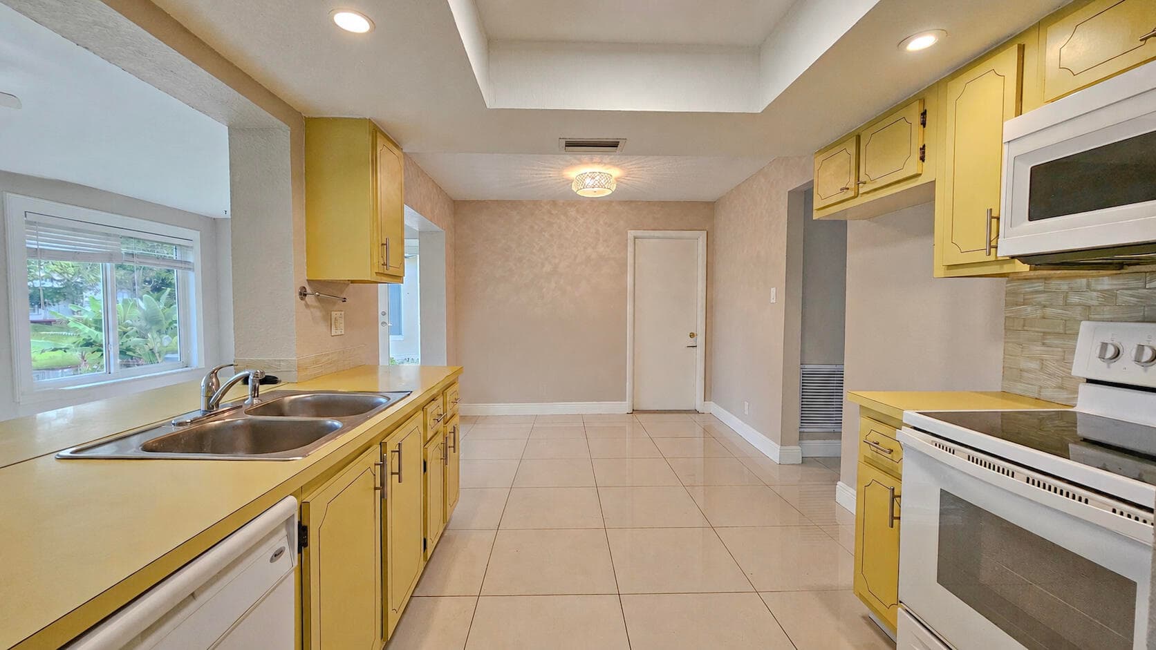 7180 NW 10th Court, Margate, FL 33063 10