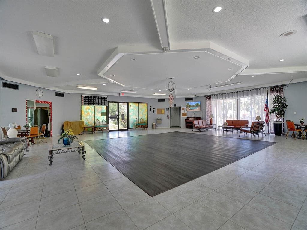 5041 W OAKLAND PARK Boulevard 111, Lauderdale Lakes, FL 33313 11