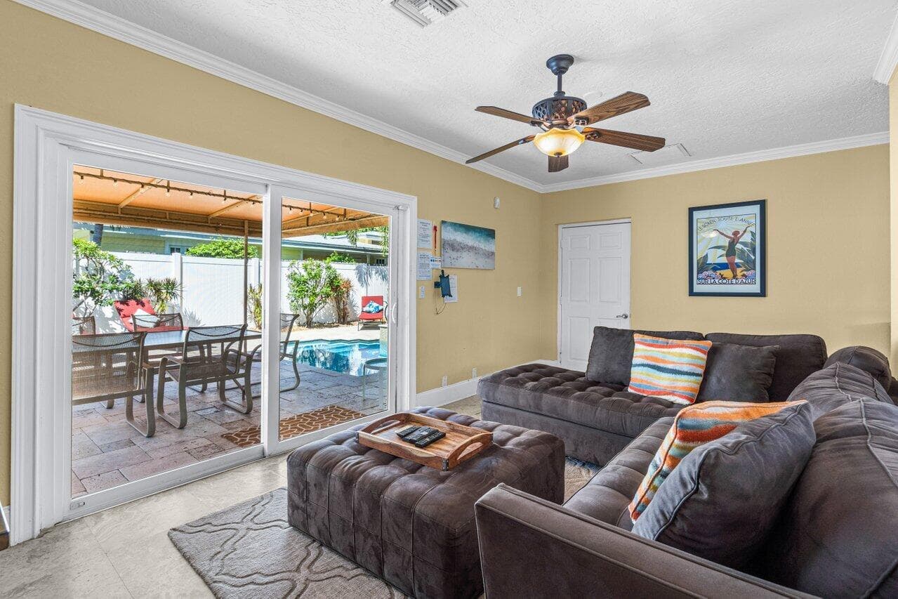520 NE 3RD Avenue, Delray Beach, FL 33444 42