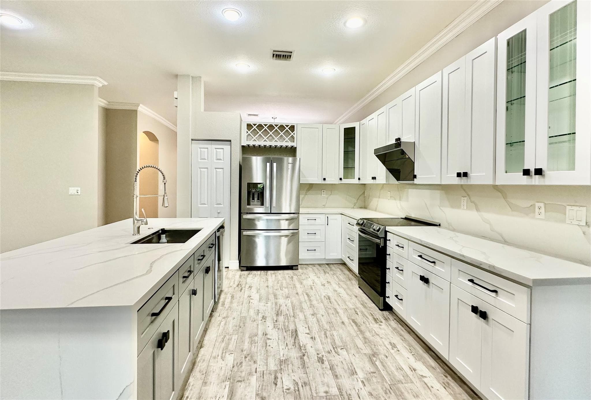 4109 W WHITEWATER Avenue, Weston, FL 33332 4