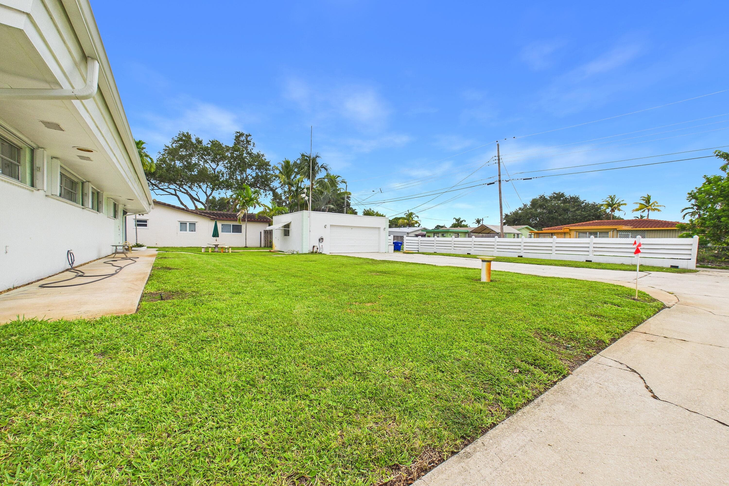 1719 N 44th Avenue, Hollywood, FL 33021 31