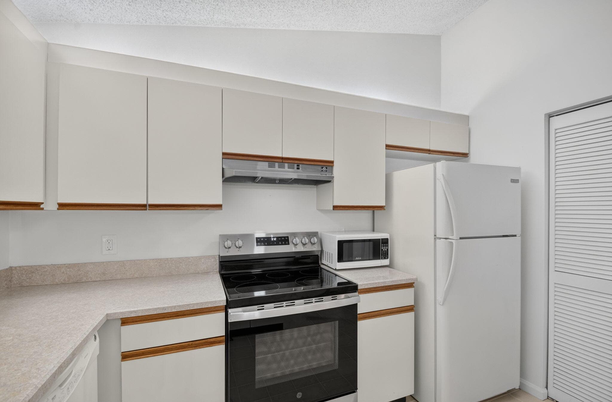 51 Via De Casas Norte, Boynton Beach, FL 33426 15
